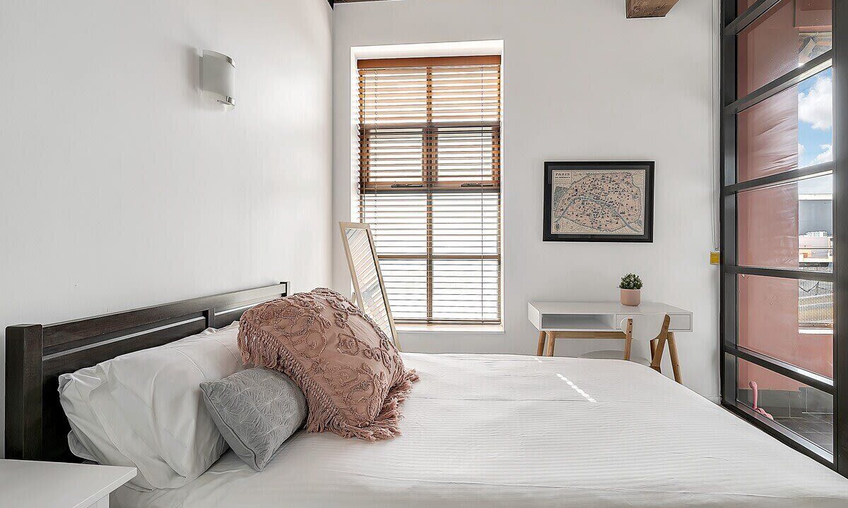 Photo of Others in Chippendale