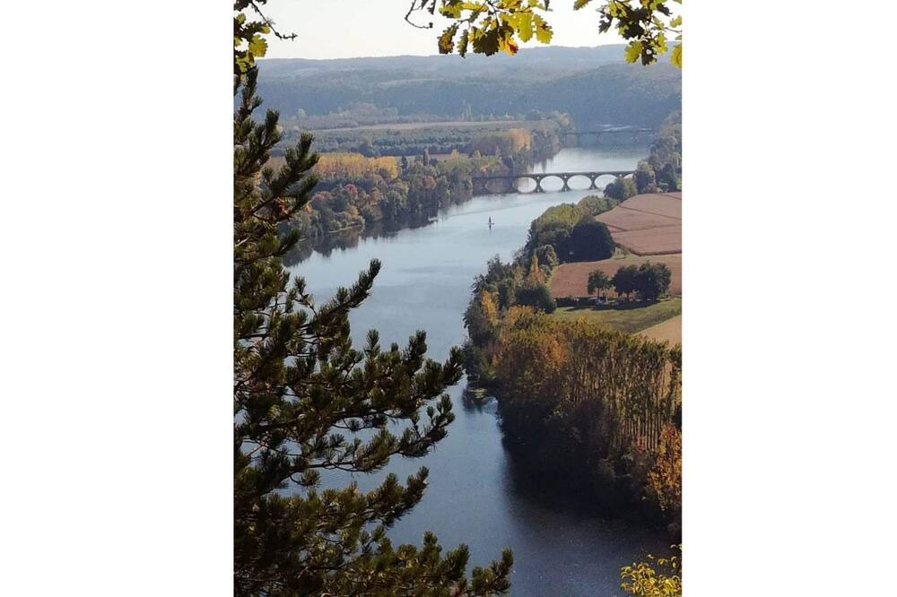 Photo of Others in Cales