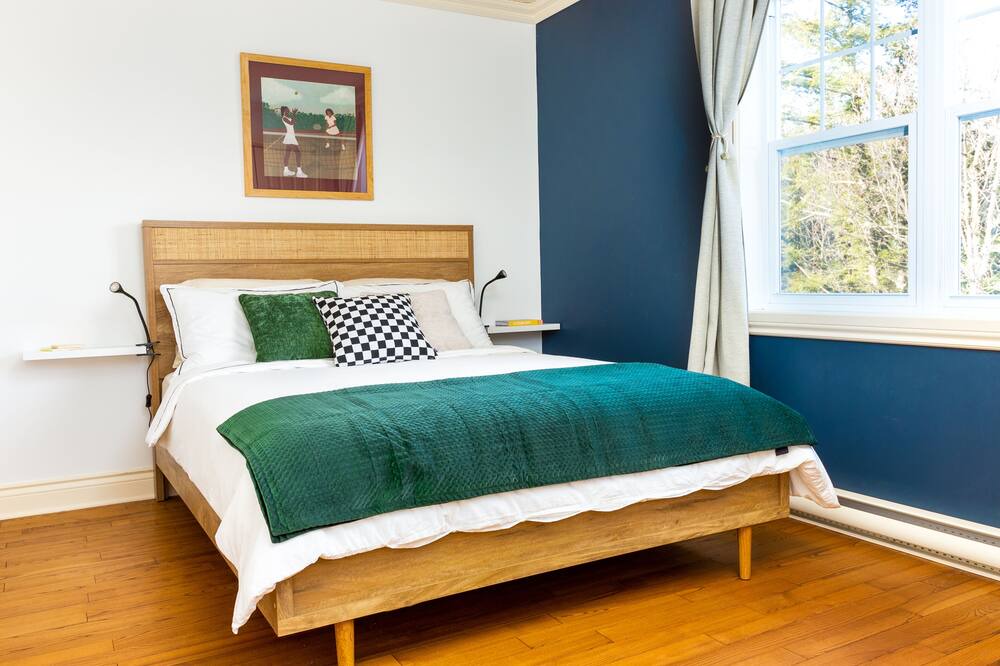 Photo of Bedroom in Lac-Brome