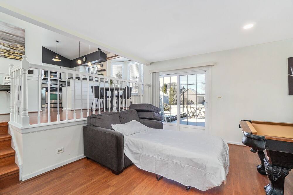Photo of Bedroom in Carol Stream