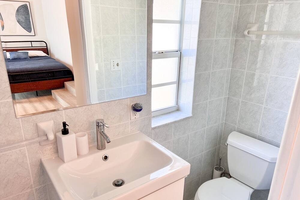 Photo of Bathroom in Miami Springs