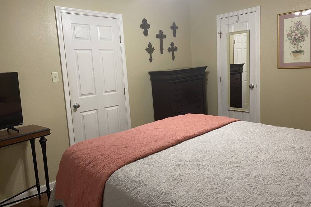 Photo of Bedroom in Freestate