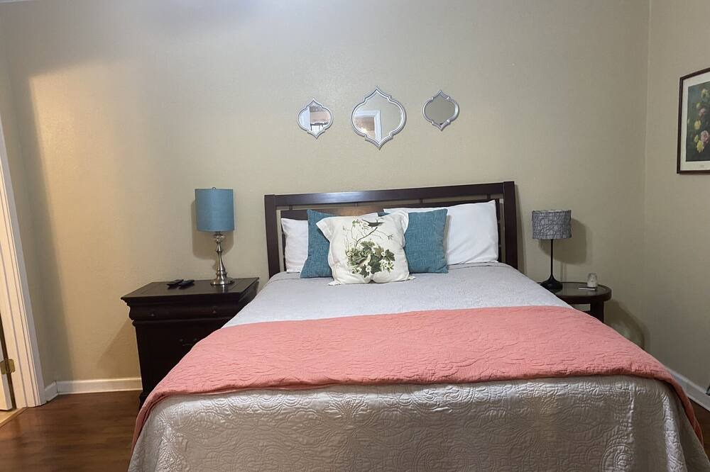 Photo of Bedroom in Freestate