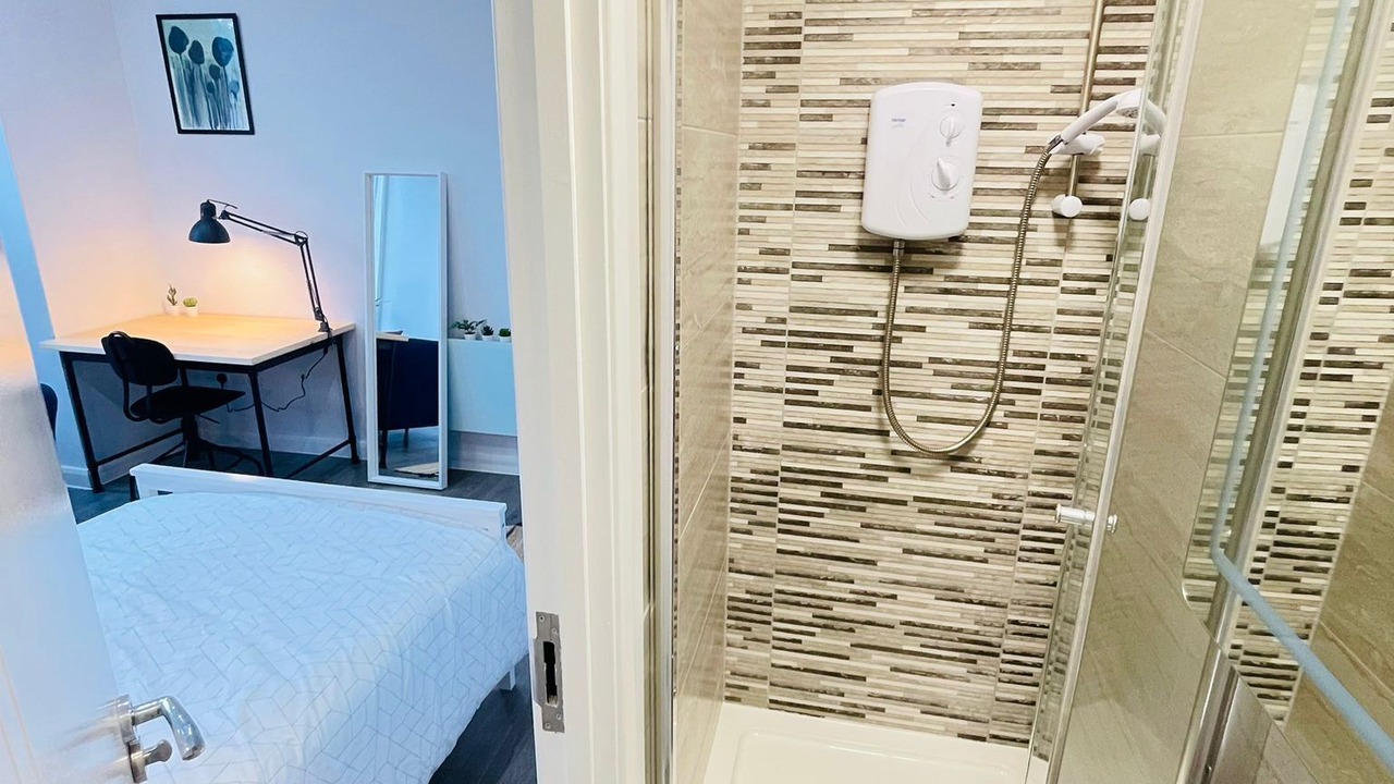 Photo of Others in Upper Clapton