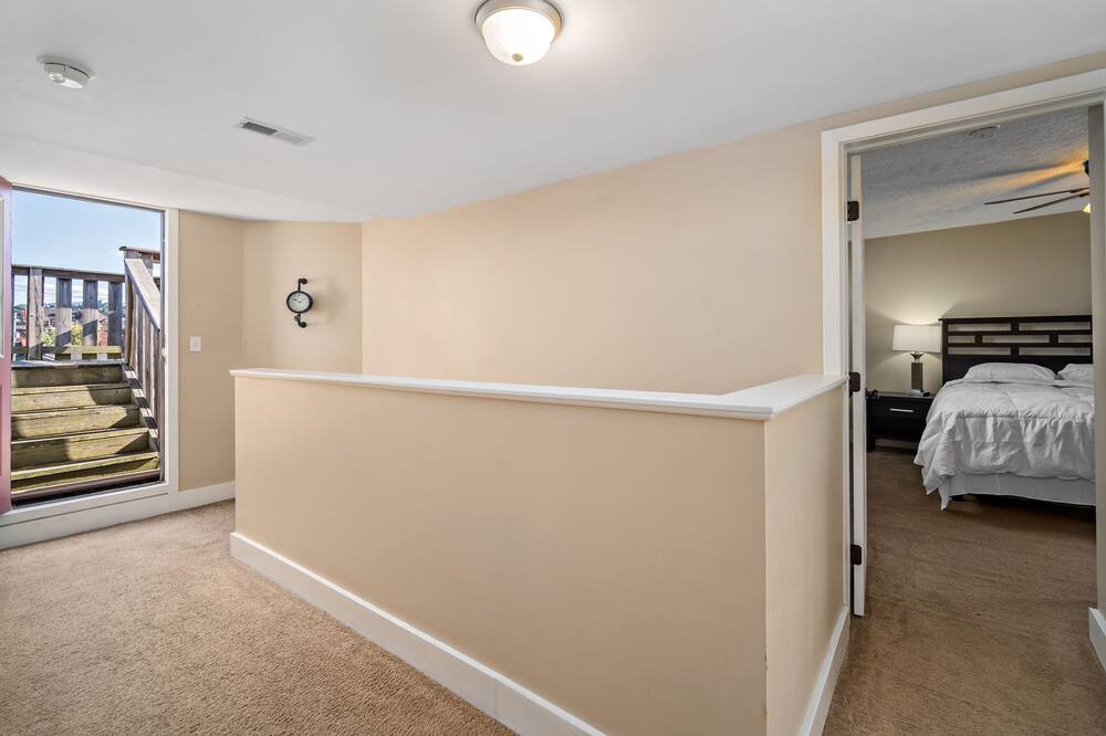 Photo of Bedroom in Allegheny-West