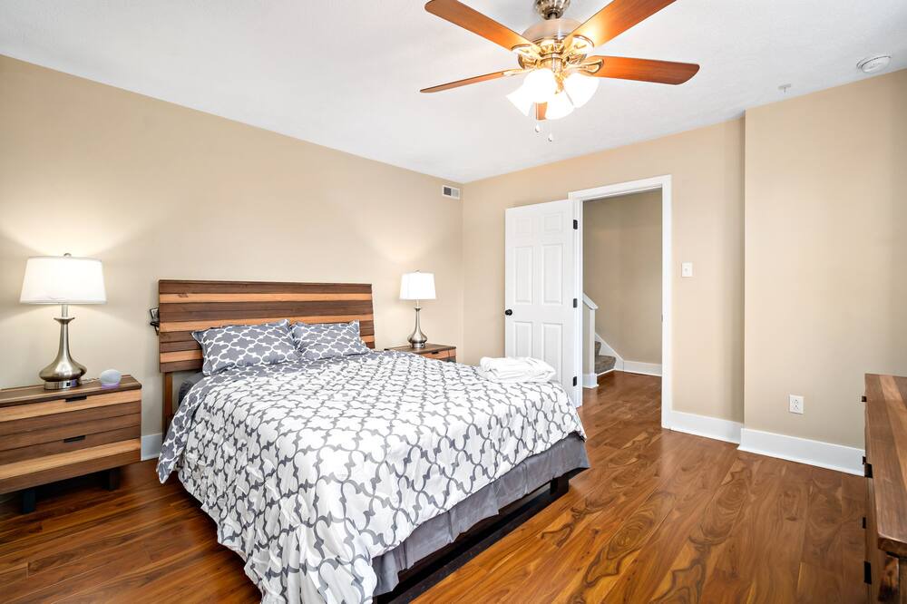 Photo of Bedroom in Allegheny-West