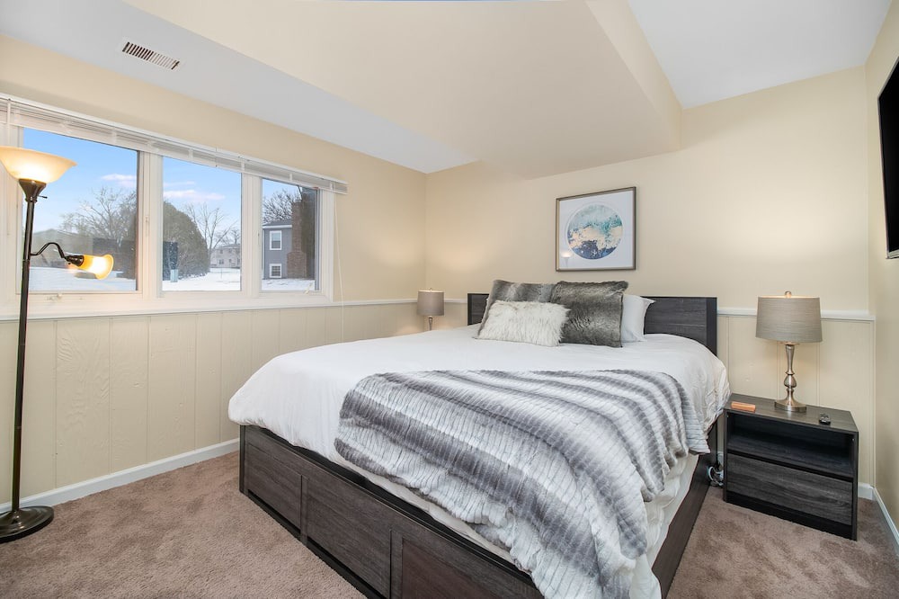 Photo of Bedroom in Aurora