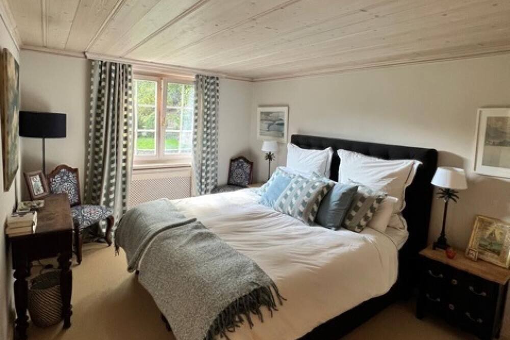 Photo of Bedroom in Rougemont