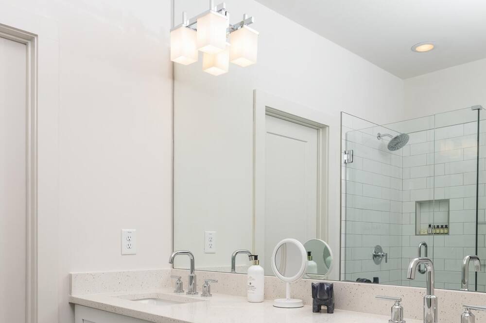 Photo of Bathroom in East Atlanta