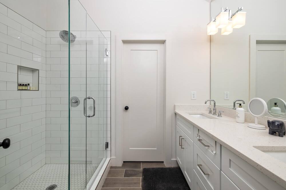 Photo of Bathroom in East Atlanta