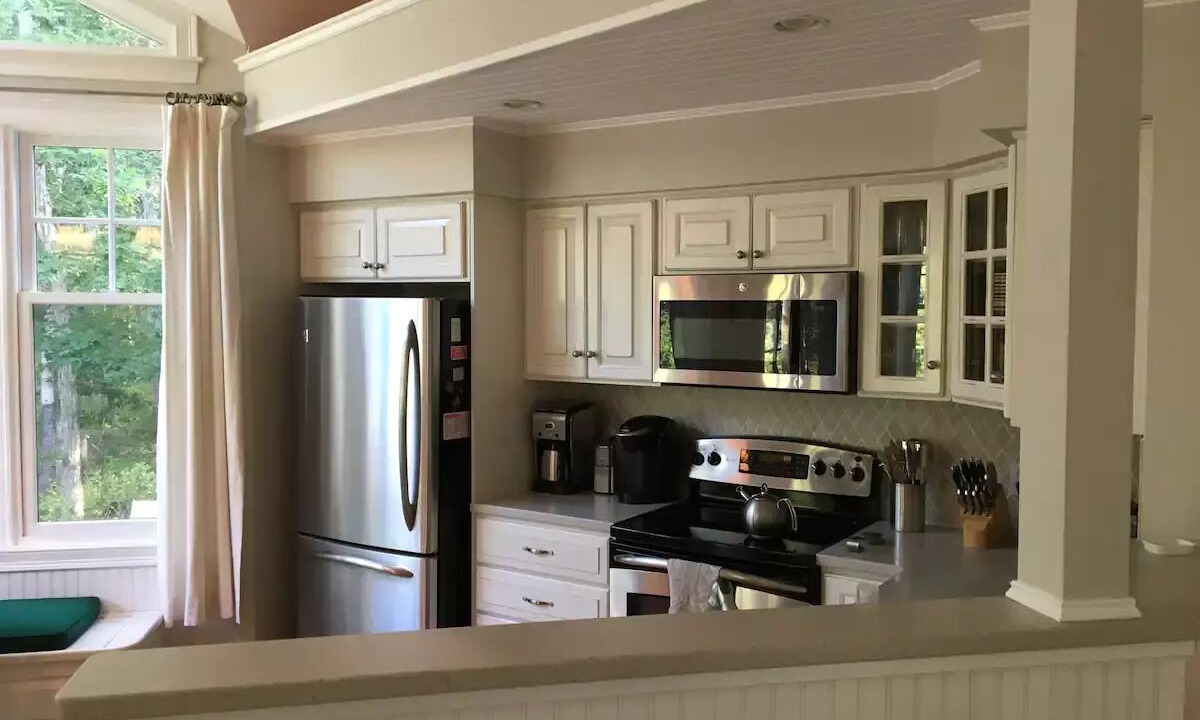 Photo of Kitchen in Tisbury