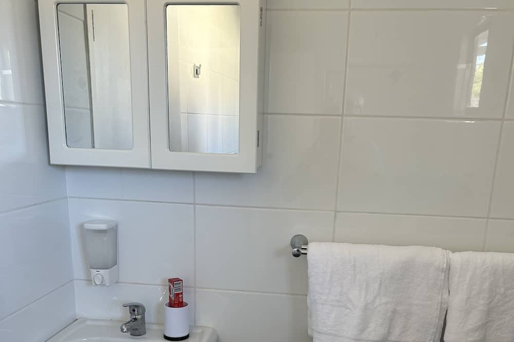 Photo of Bathroom in Buff Point