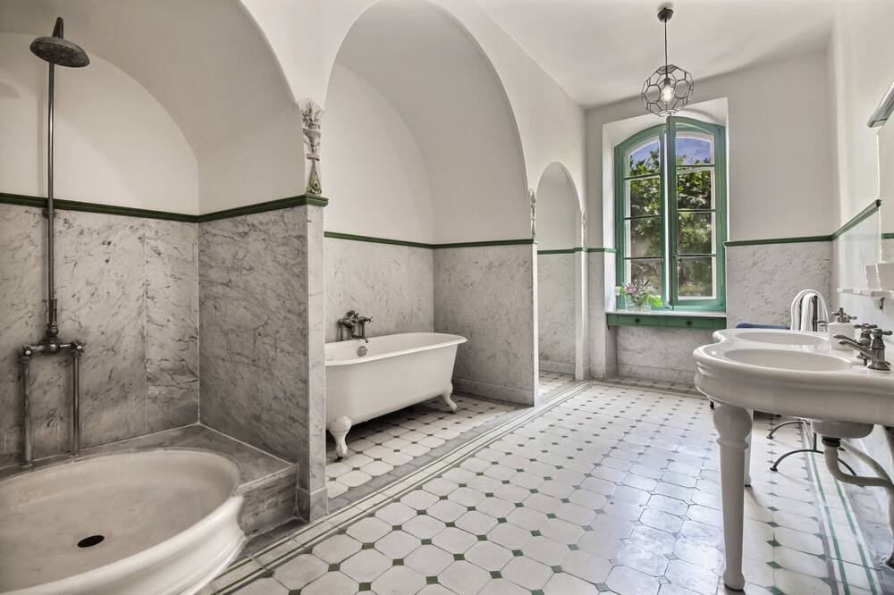 Photo of Others in Graveson