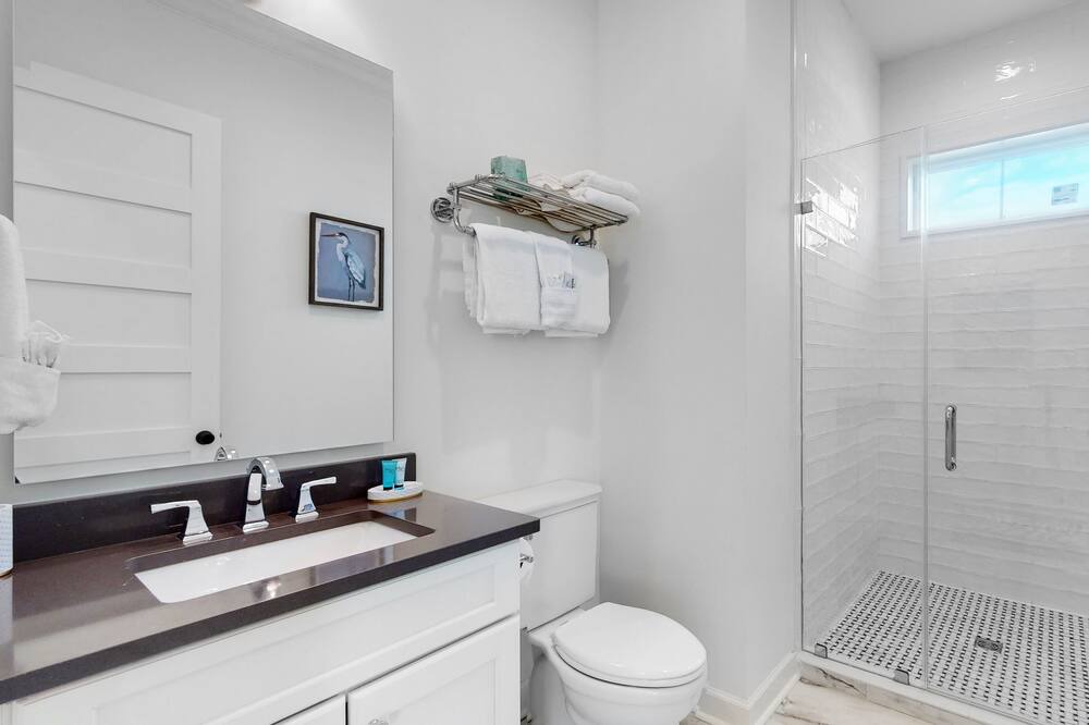 Photo of Bathroom in Josephine