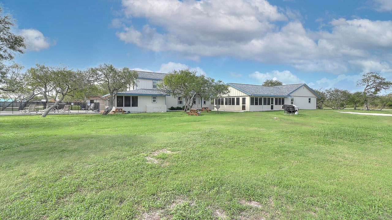 Photo of Outdoor in Bayside