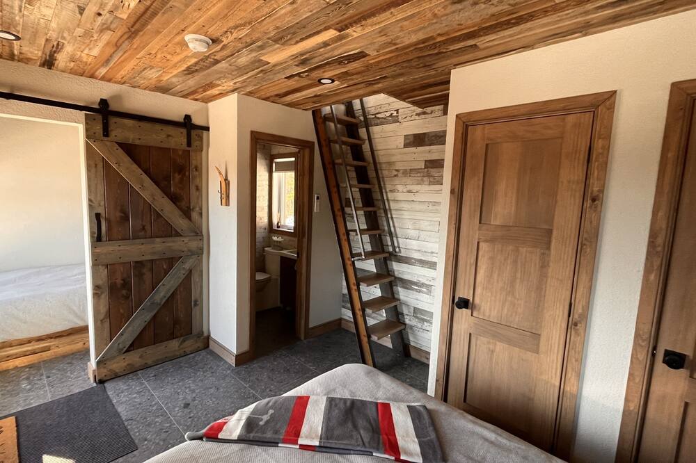 Photo of Bedroom in Lac Beauport