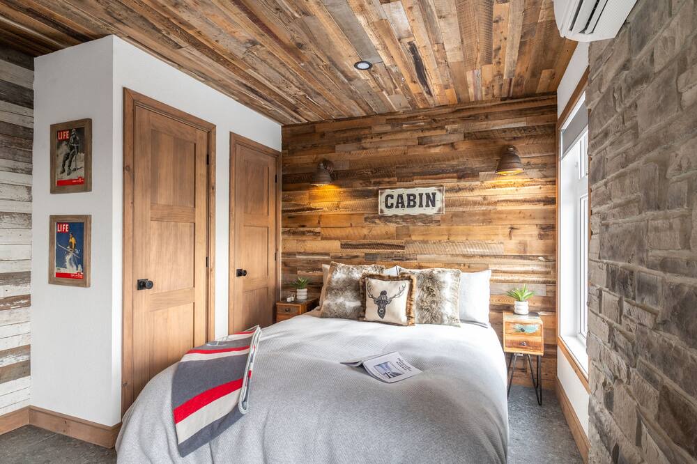 Photo of Bedroom in Lac Beauport
