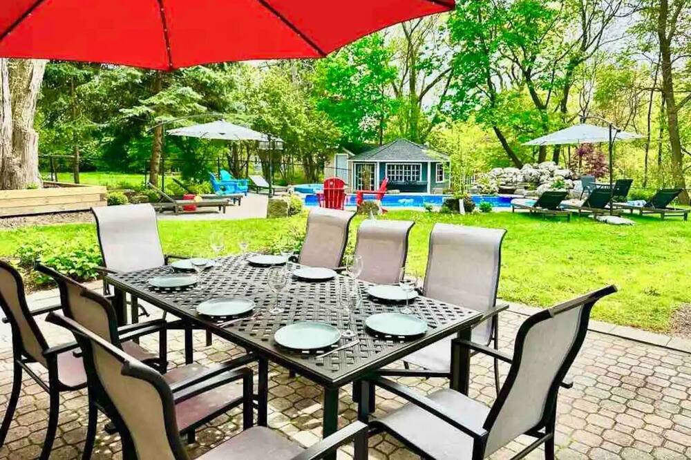 Photo of Outdoor in Clarkson-Lorne Park