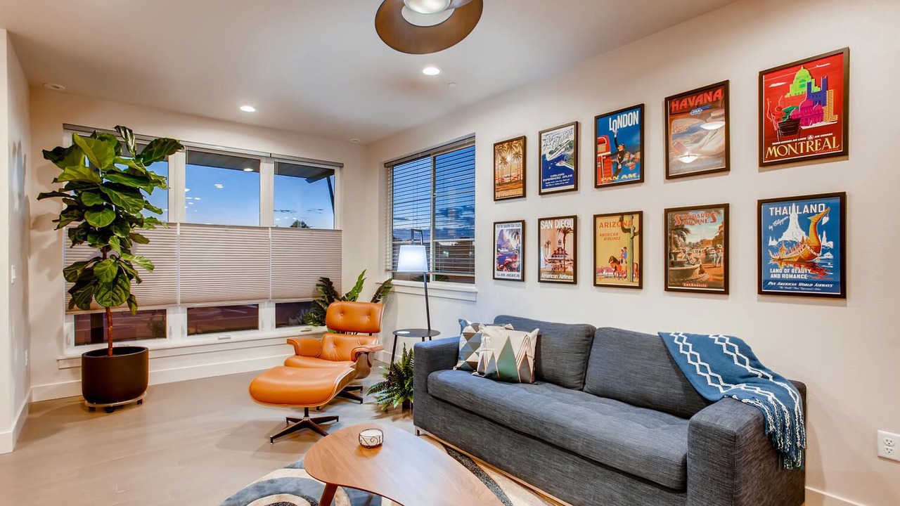 Photo of Livingroom in Old Town North