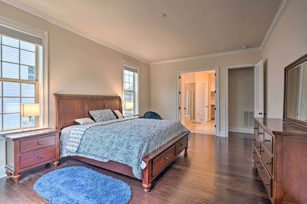 Photo of Bedroom in Apex