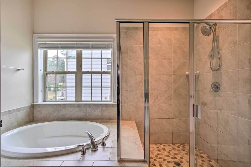 Photo of Bathroom in Apex