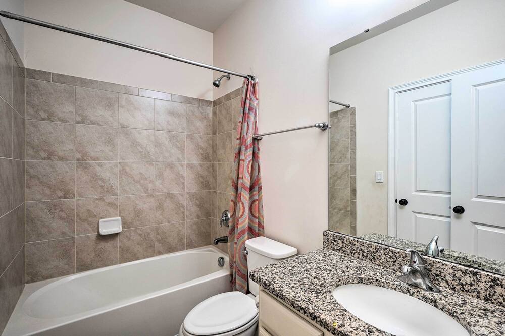 Photo of Bathroom in Apex