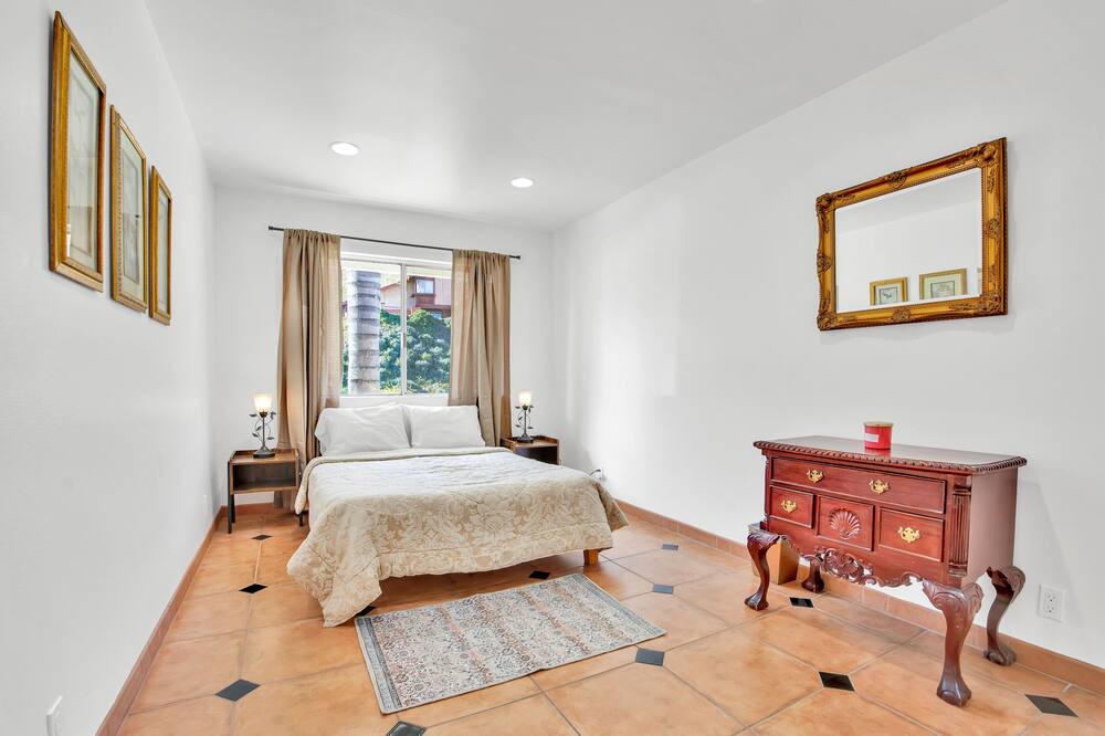 Photo of Bedroom in Hacienda Heights