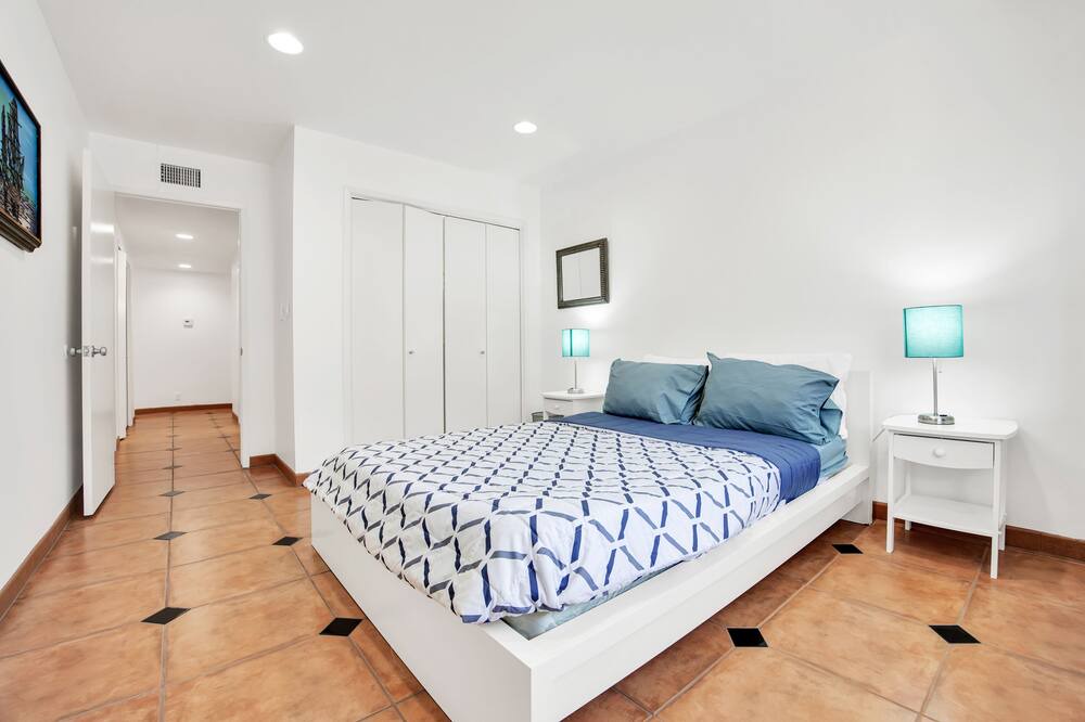 Photo of Bedroom in Hacienda Heights
