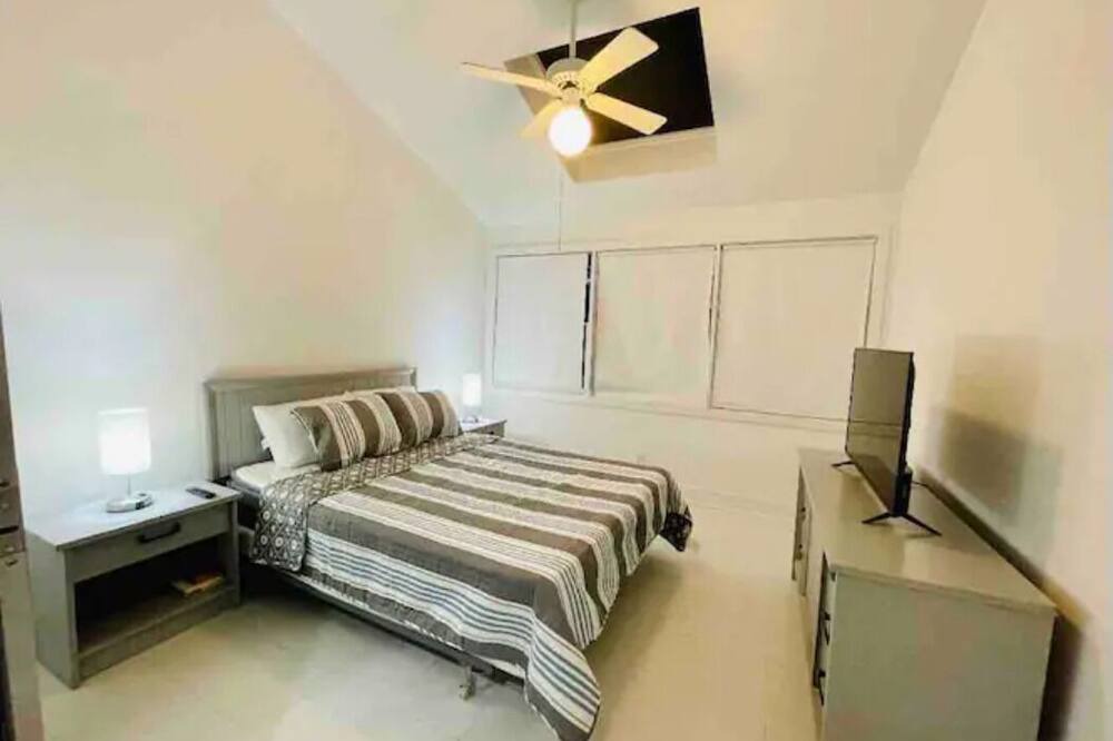 Photo of Bedroom in St. Simons Island