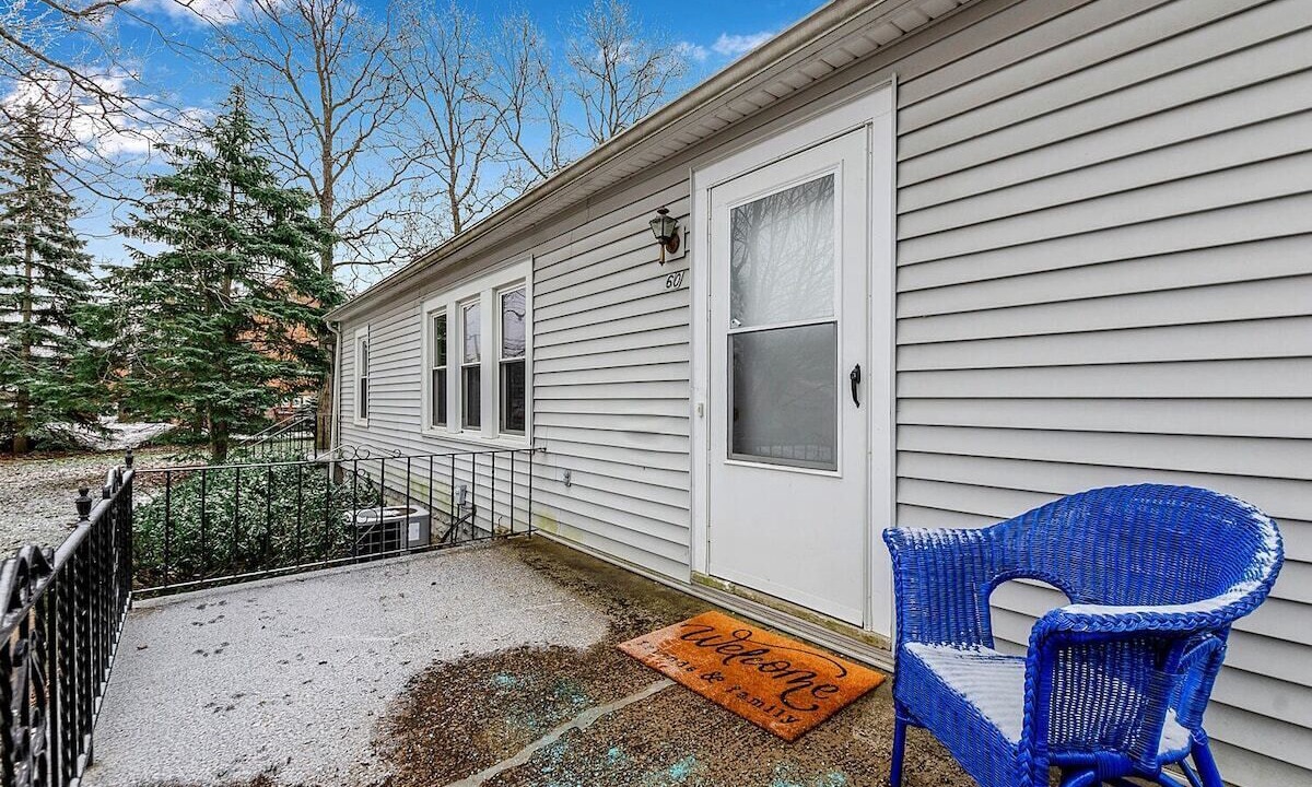 Photo of Outdoor in Orchard Park