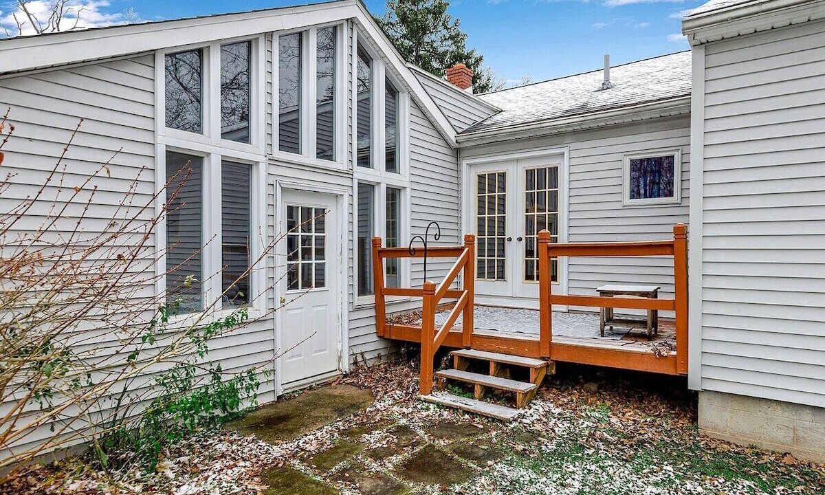 Photo of Outdoor in Orchard Park