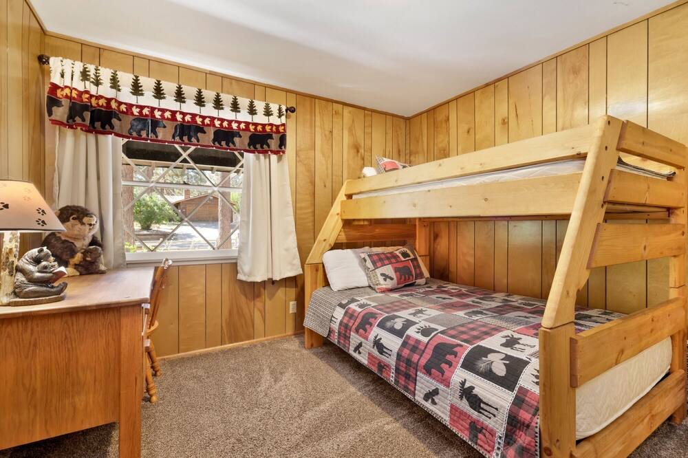 Photo of Bedroom in Big Bear City