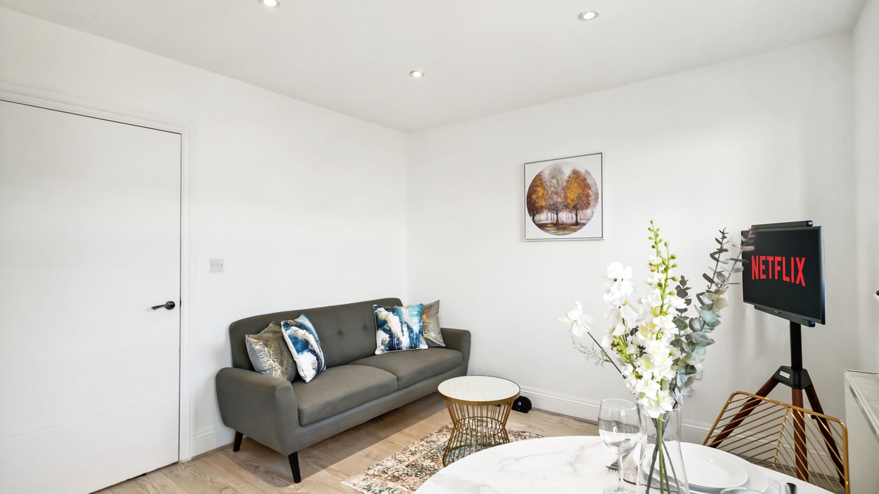 Photo of Livingroom in Uxbridge South