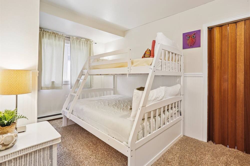Photo of Bedroom in Downtown Cannon Beach
