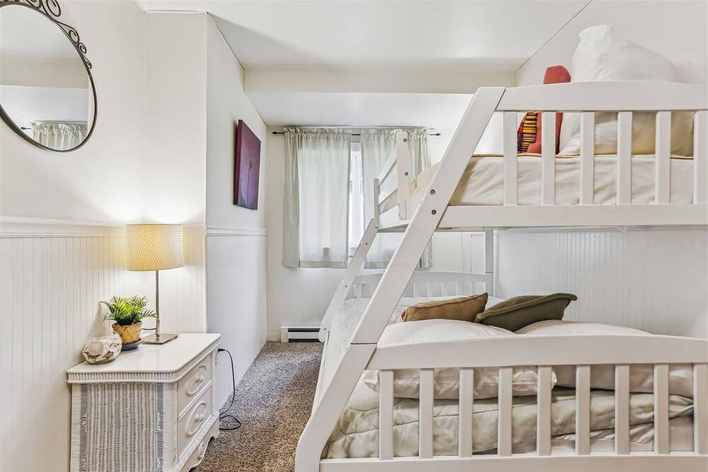 Photo of Bedroom in Downtown Cannon Beach