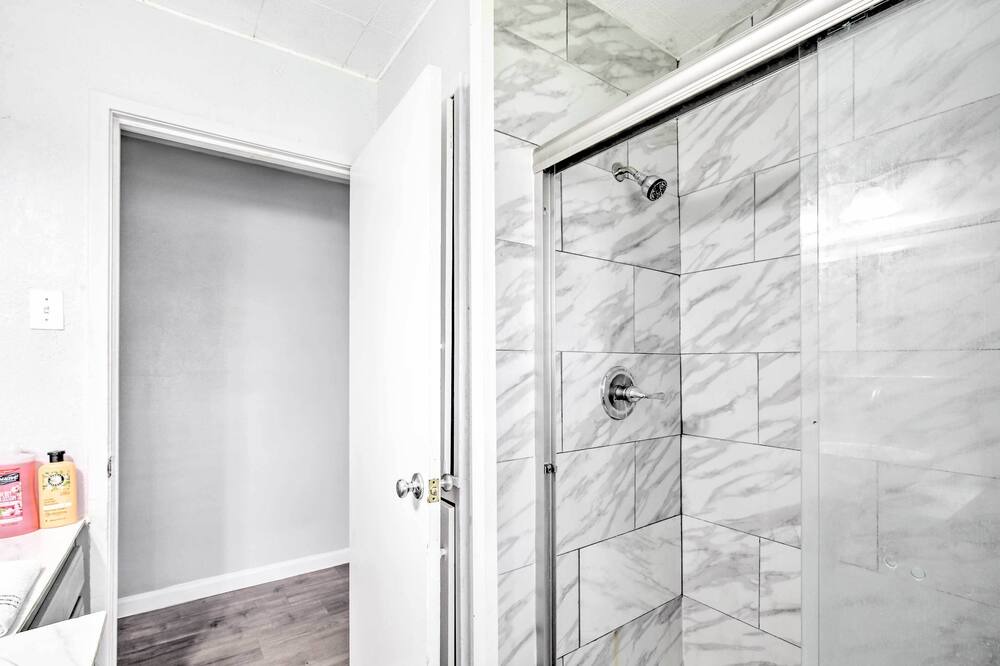 Photo of Bathroom in Willshire Terrace
