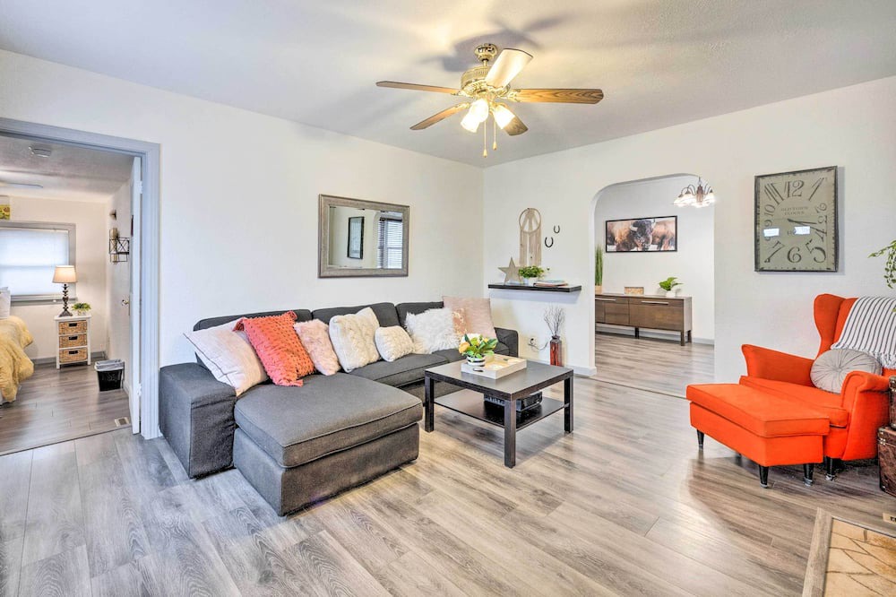 Photo of Bedroom in Garden City