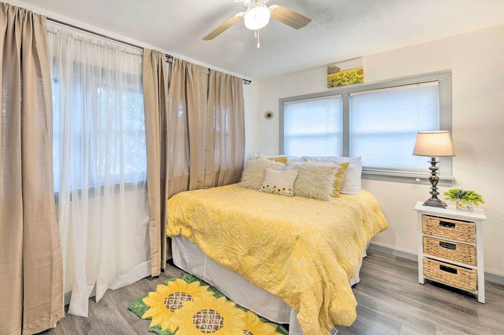Photo of Bedroom in Garden City