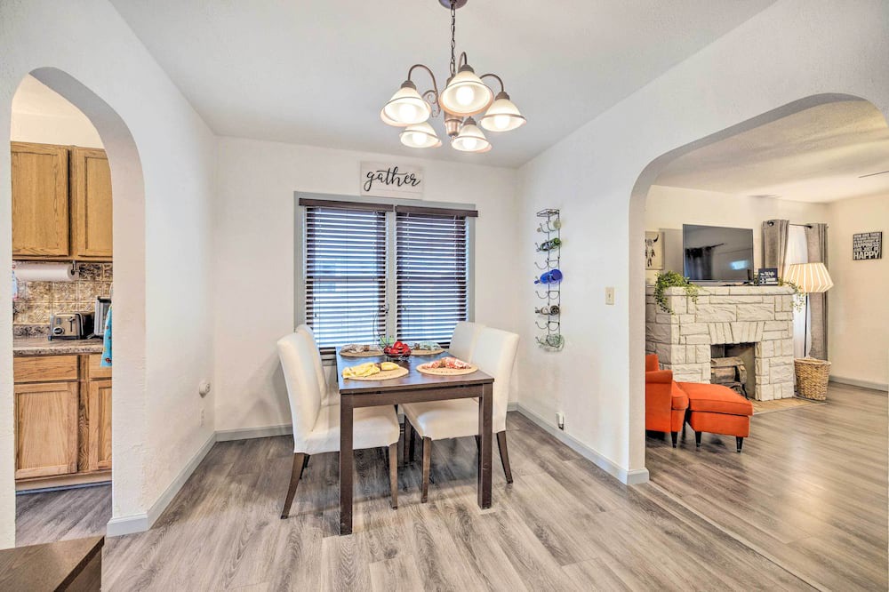 Photo of Bedroom in Garden City