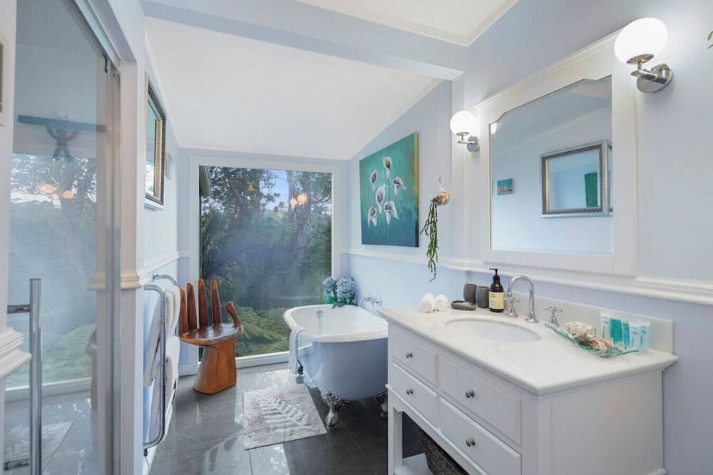 Photo of Others in Titirangi