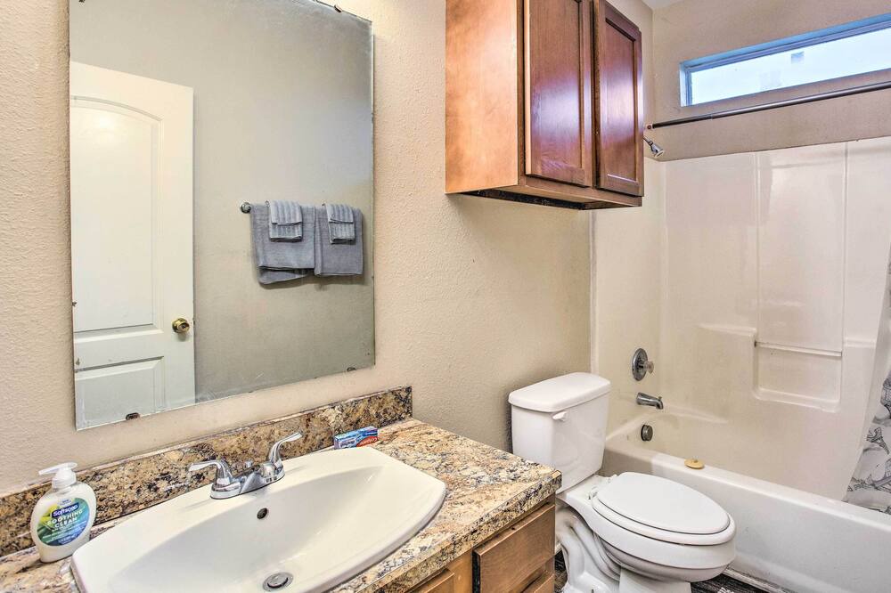 Photo of Bathroom in South Dallas - Fair Park