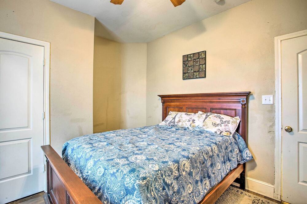 Photo of Bedroom in South Dallas - Fair Park
