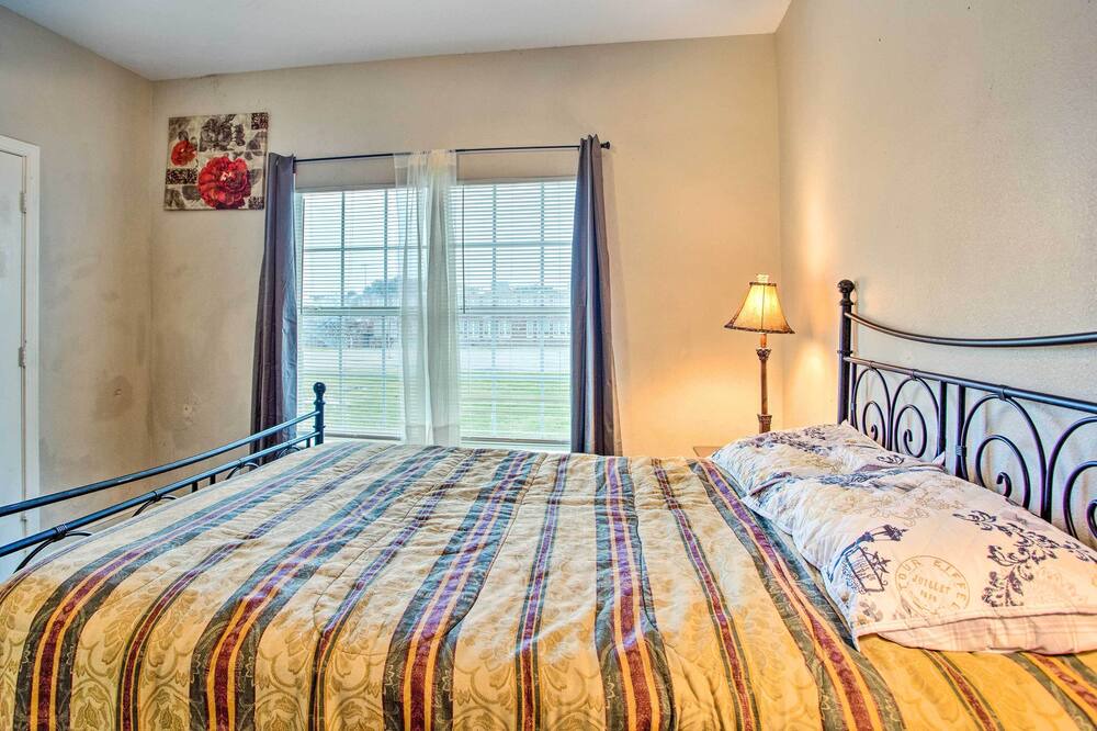 Photo of Bedroom in South Dallas - Fair Park