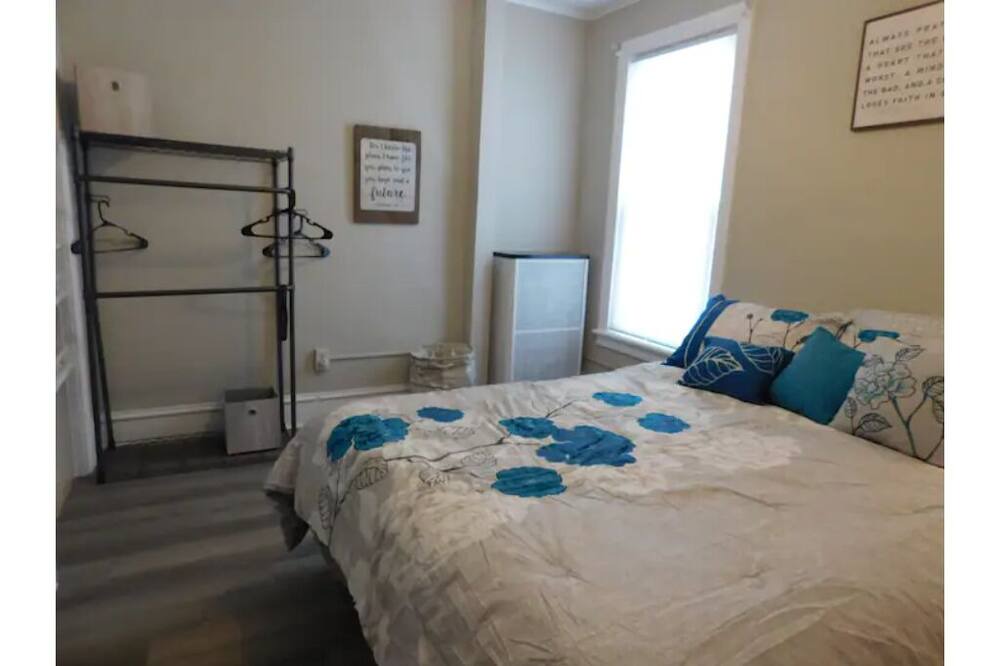 Photo of Bedroom in Oaks Corners