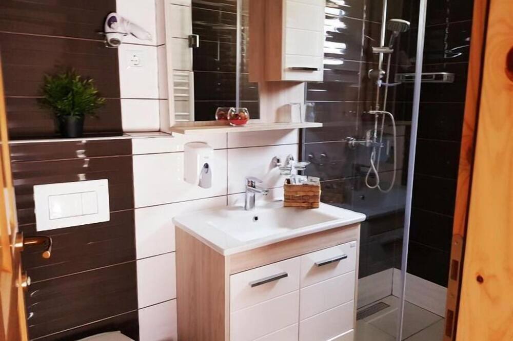 Photo of Bathroom in Jezerce