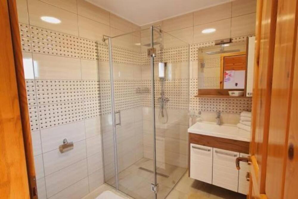 Photo of Bathroom in Jezerce