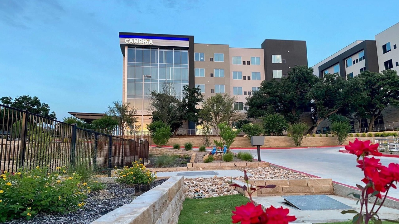 Photo of Outdoor in Woods Of Century Park