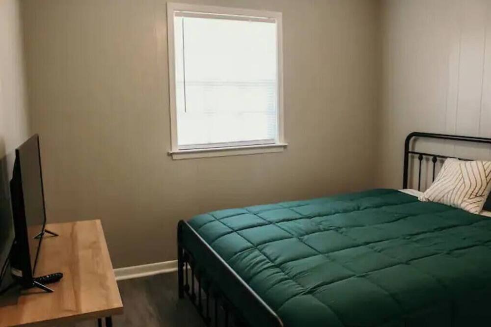 Photo of Bedroom in Washington Square