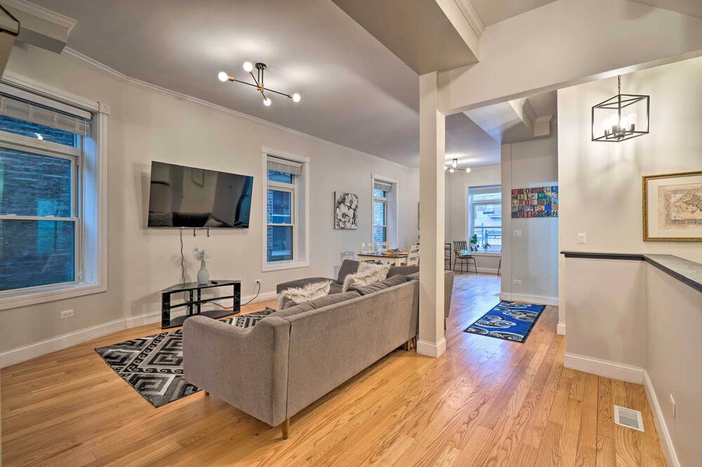 Photo of Others in Grand Boulevard