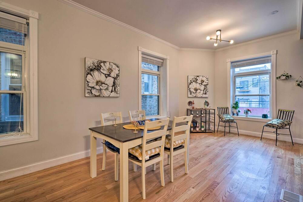 Photo of Others in Grand Boulevard